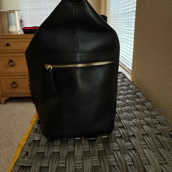 Valentino by Mario Valentino Large Leather Shoulder Bag - Picture 3 of 8